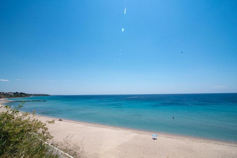 Grcka Reni Greece Beach Penthaus 3 Nea Kallikrateia Extérieur photo