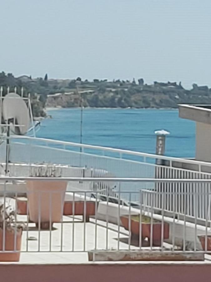 Grcka Reni Greece Beach Penthaus 3 Nea Kallikrateia Extérieur photo