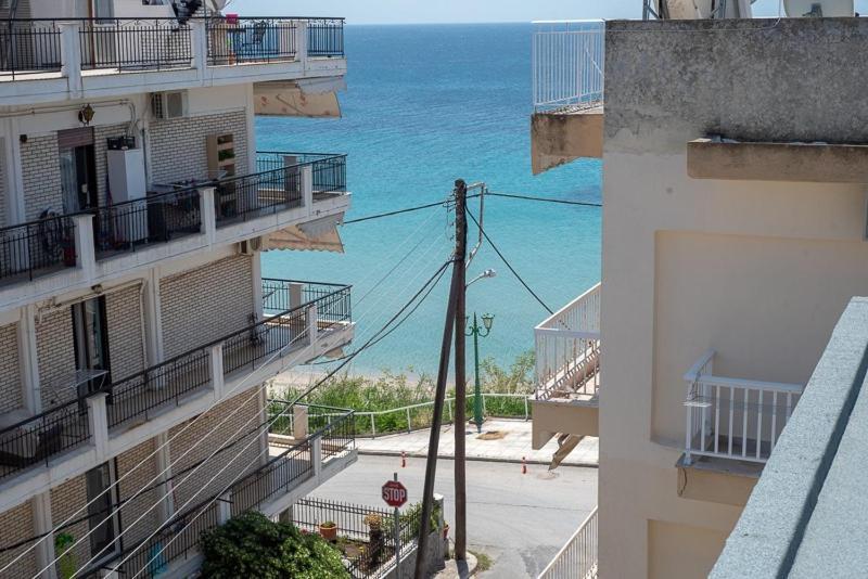 Grcka Reni Greece Beach Penthaus 3 Nea Kallikrateia Extérieur photo